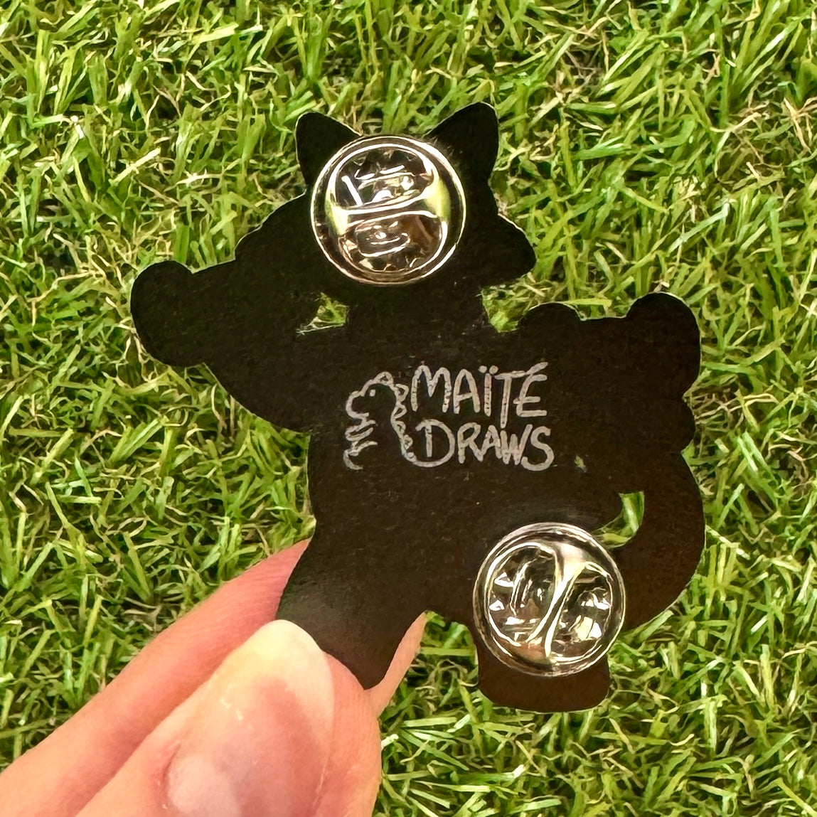 Dino Kiki - Enamel Pin